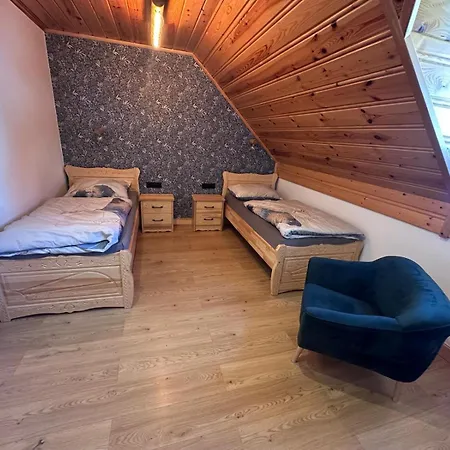 Apartament Lostowka شقة